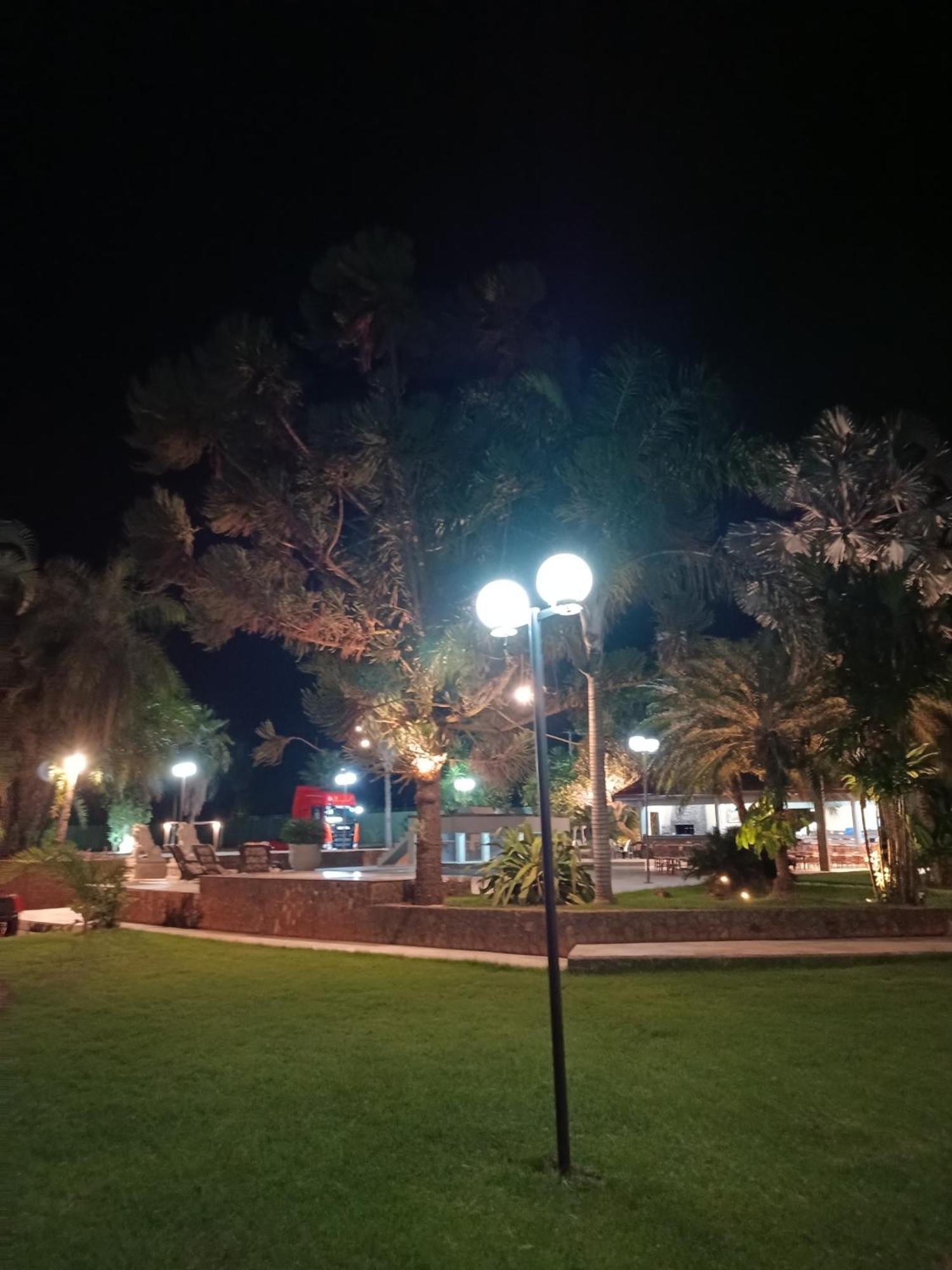 Parque Das Arvores Hospedagem E Eventos Barretos Exteriér fotografie